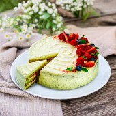 Tort cu mac si zmeura